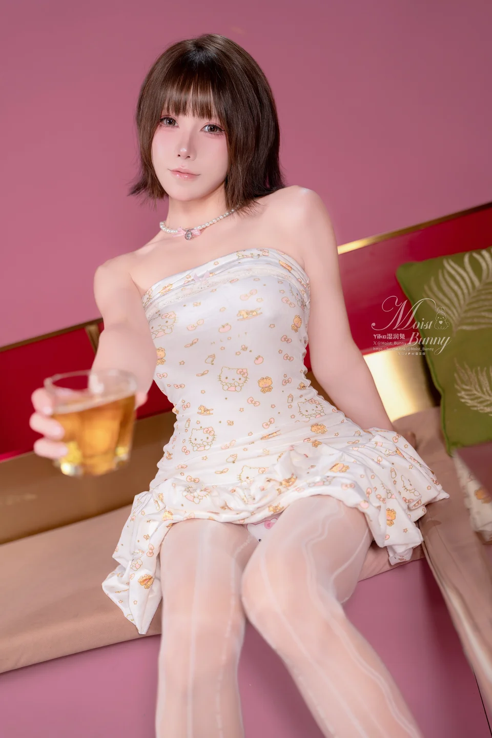 咬一口兔娘Yiko湿润兔_25年11月订阅作品『公主小妹』96P,1V_2_25GB tg@simisebaisi 【丝足阁】014.webp